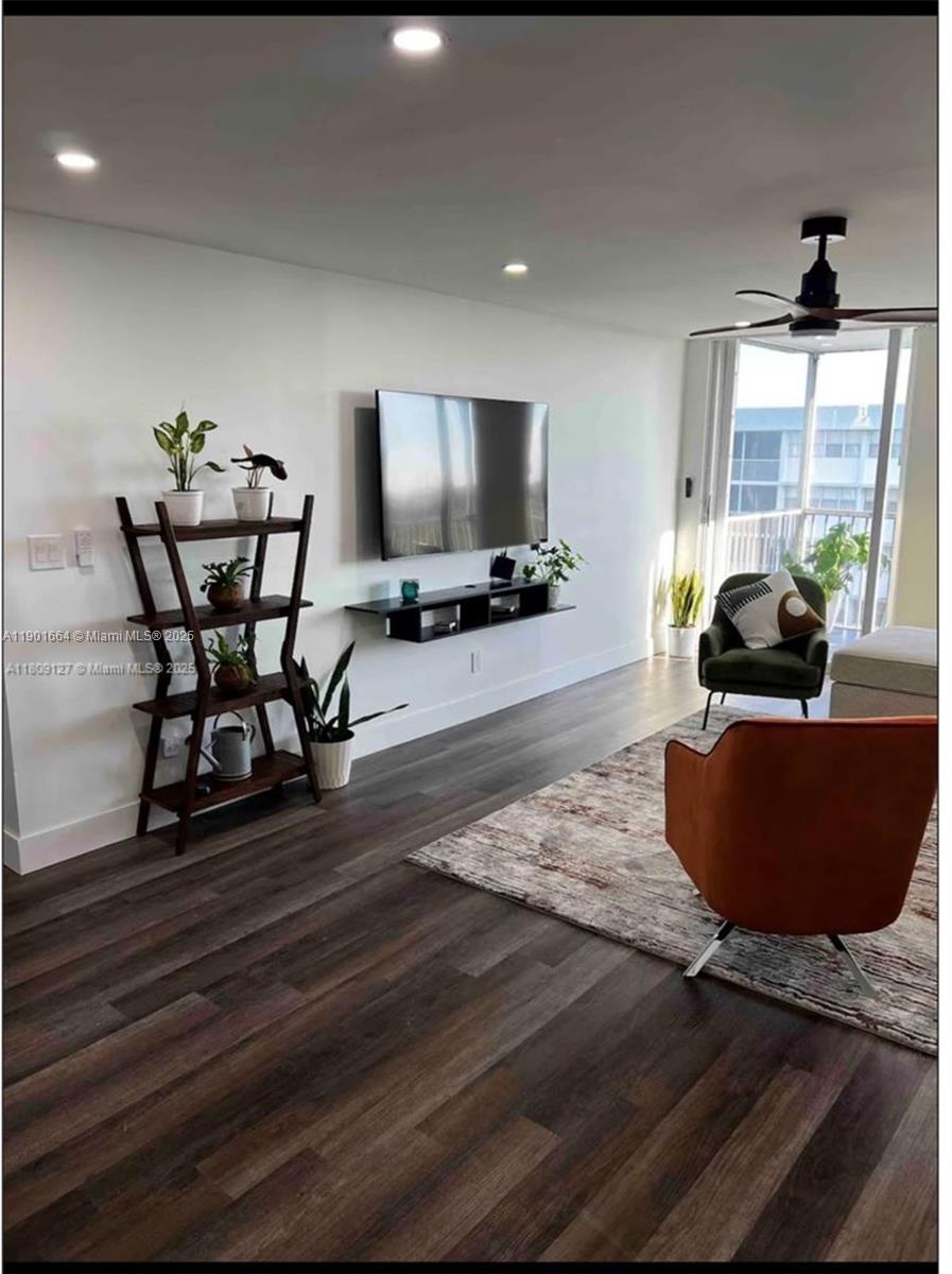 ELLINGTON AT COUNTY LINE - Residential Lease