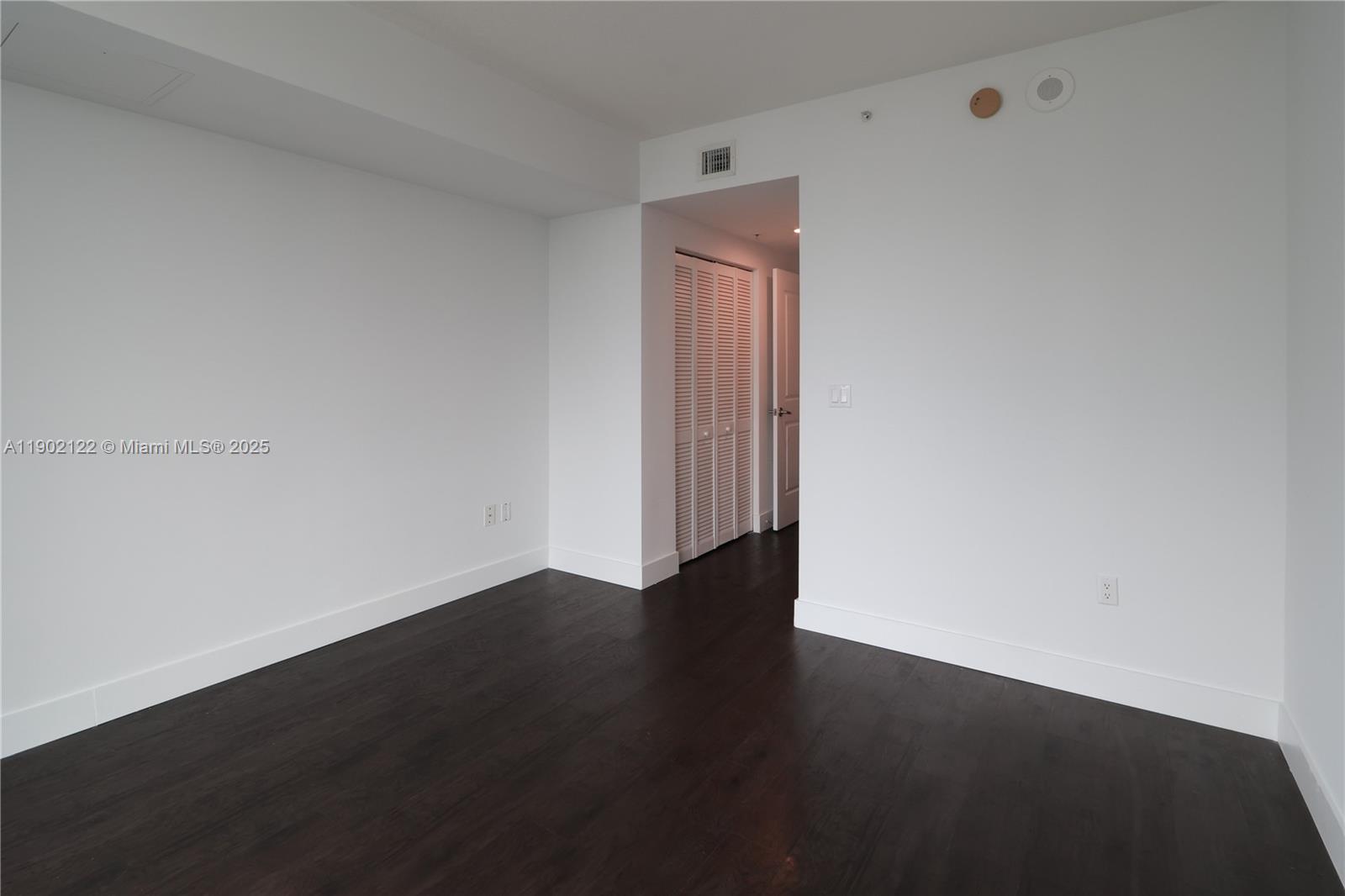 GALLERY ART CONDO - Residential Lease