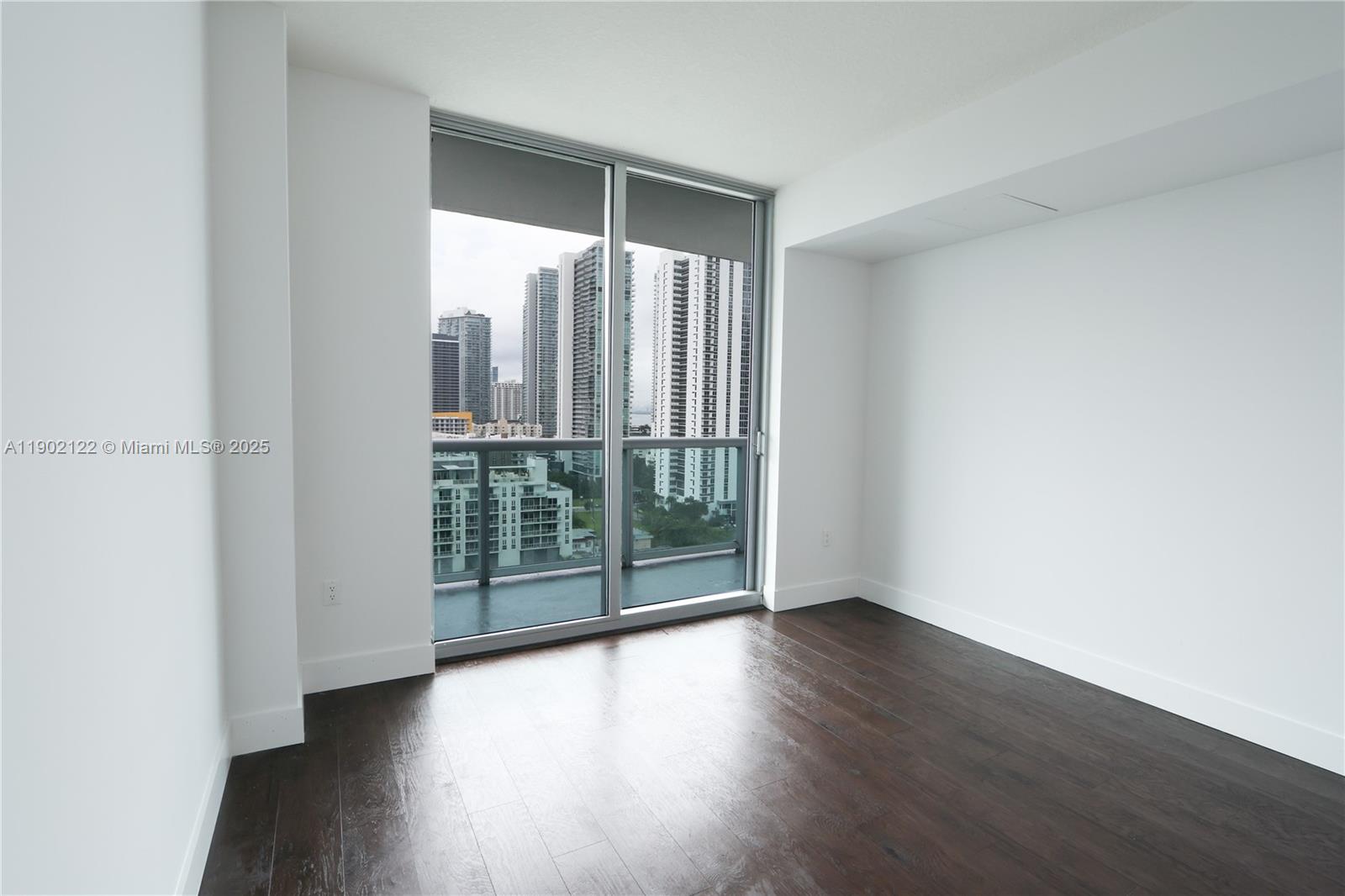GALLERY ART CONDO - Residential Lease