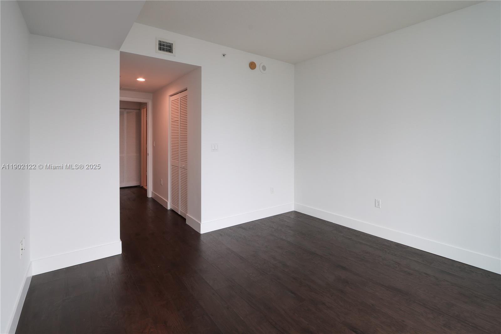 GALLERY ART CONDO - Residential Lease