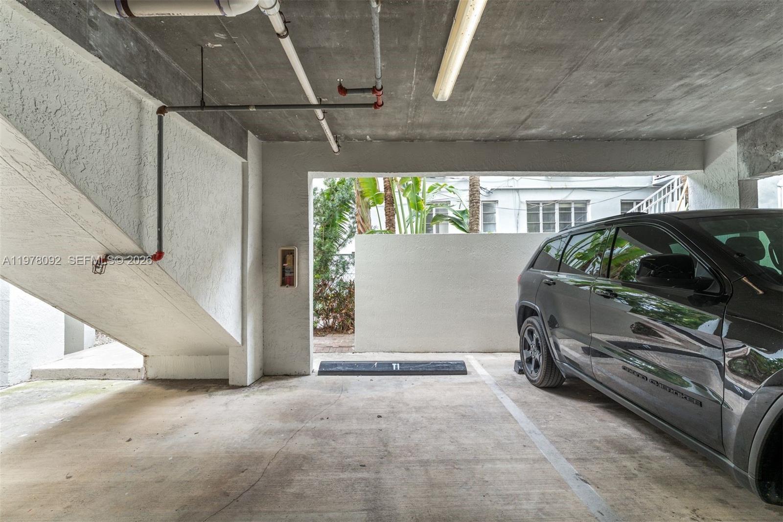 LAS BRISAS OF MIAMI BEACH - Residential