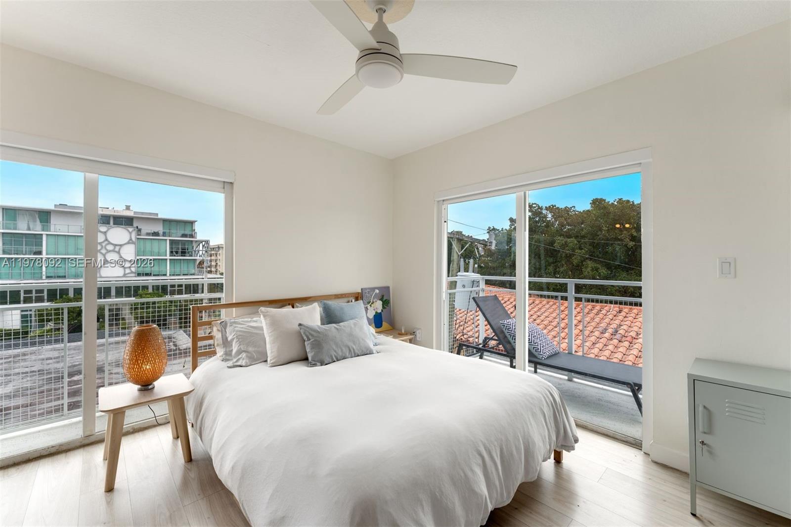 LAS BRISAS OF MIAMI BEACH - Residential