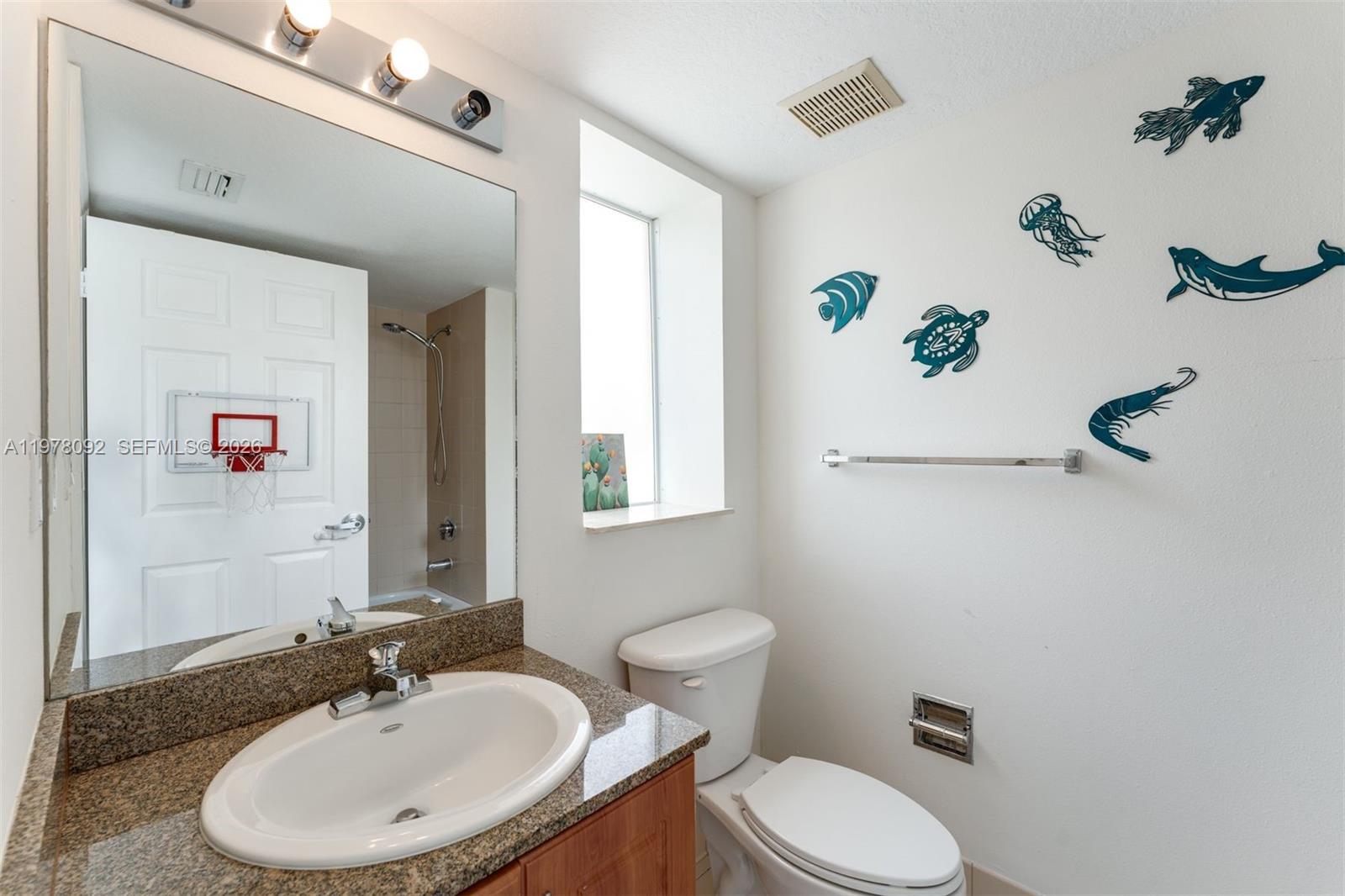 LAS BRISAS OF MIAMI BEACH - Residential