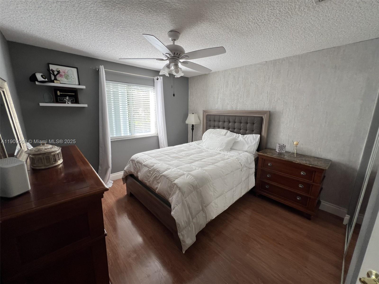 OLYMPIA & YORK RESIDENTIA - Residential