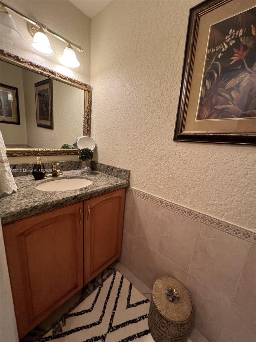 OLYMPIA & YORK RESIDENTIA - Residential