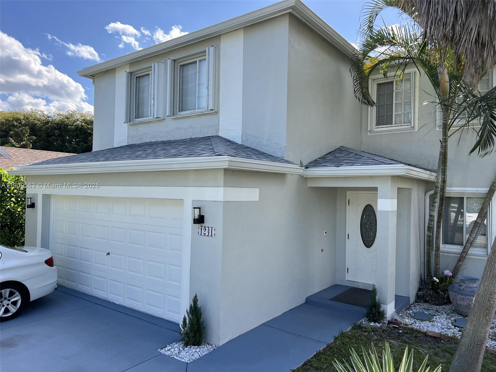 OLYMPIA & YORK RESIDENTIA - Residential