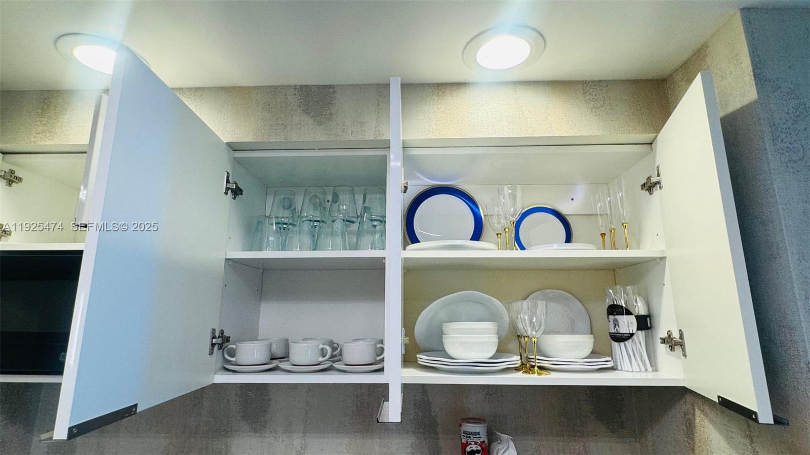 TRUMP INTERNATIONAL SONES - Residential