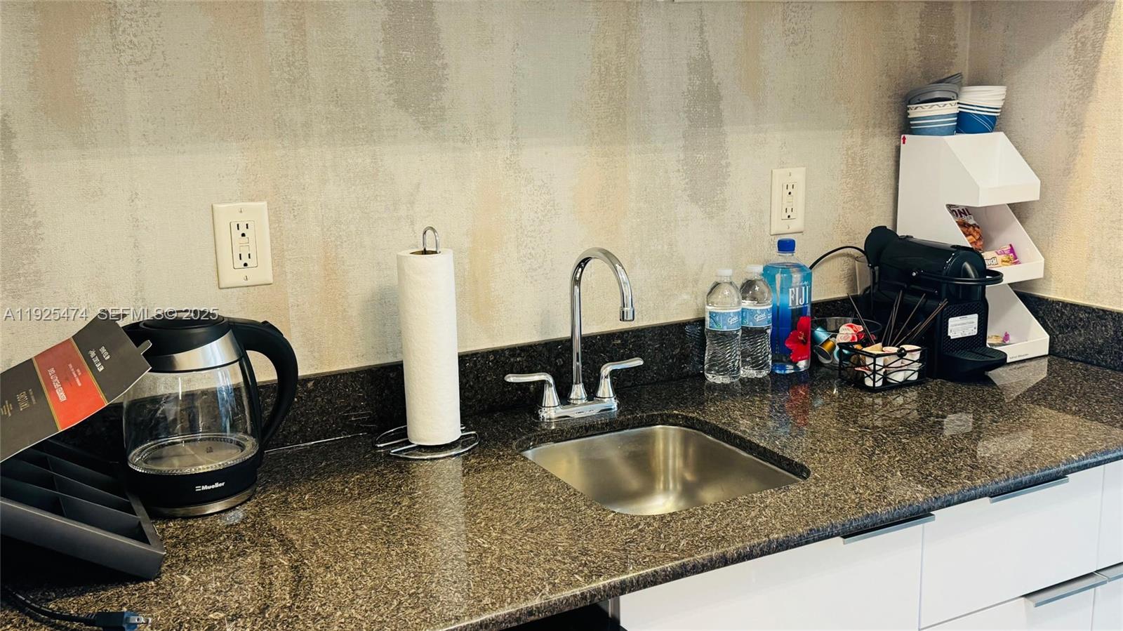 TRUMP INTERNATIONAL SONES - Residential