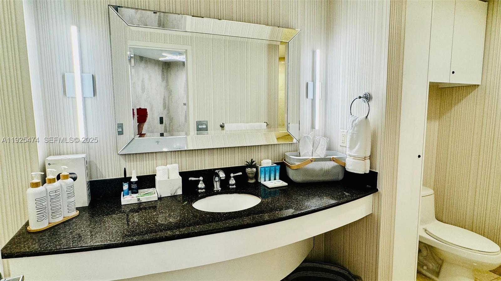 TRUMP INTERNATIONAL SONES - Residential