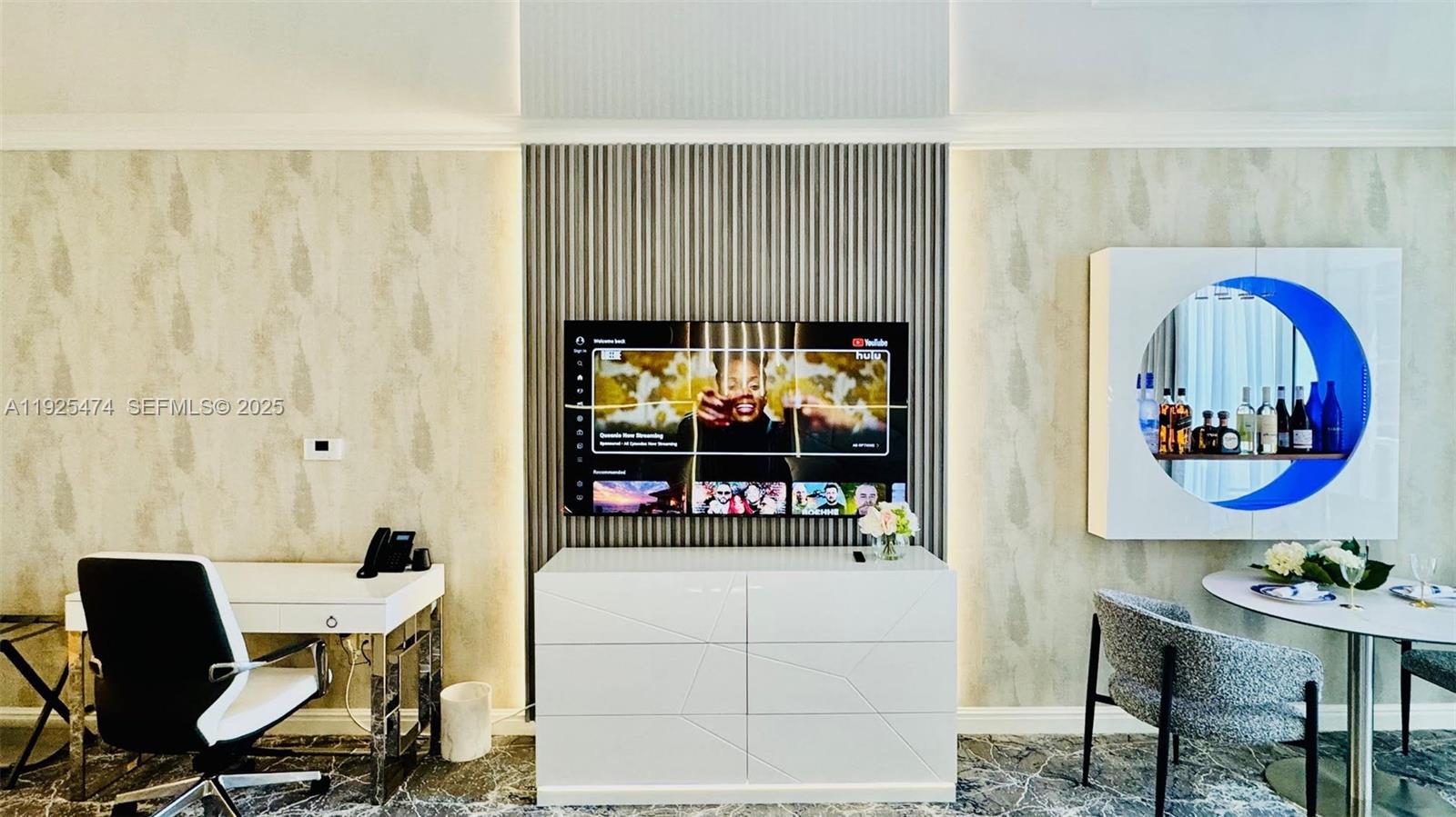 TRUMP INTERNATIONAL SONES - Residential