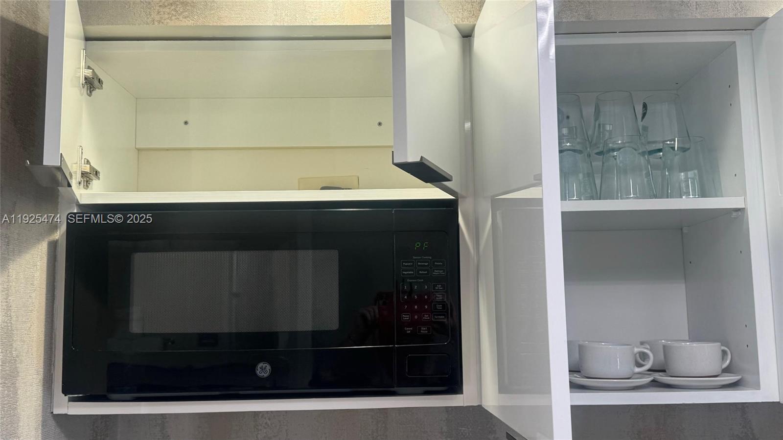 TRUMP INTERNATIONAL SONES - Residential