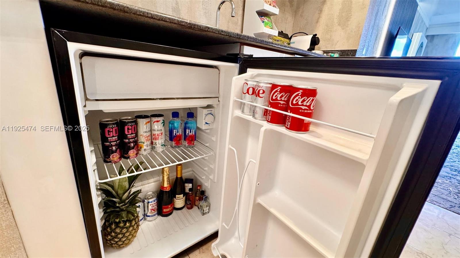 TRUMP INTERNATIONAL SONES - Residential