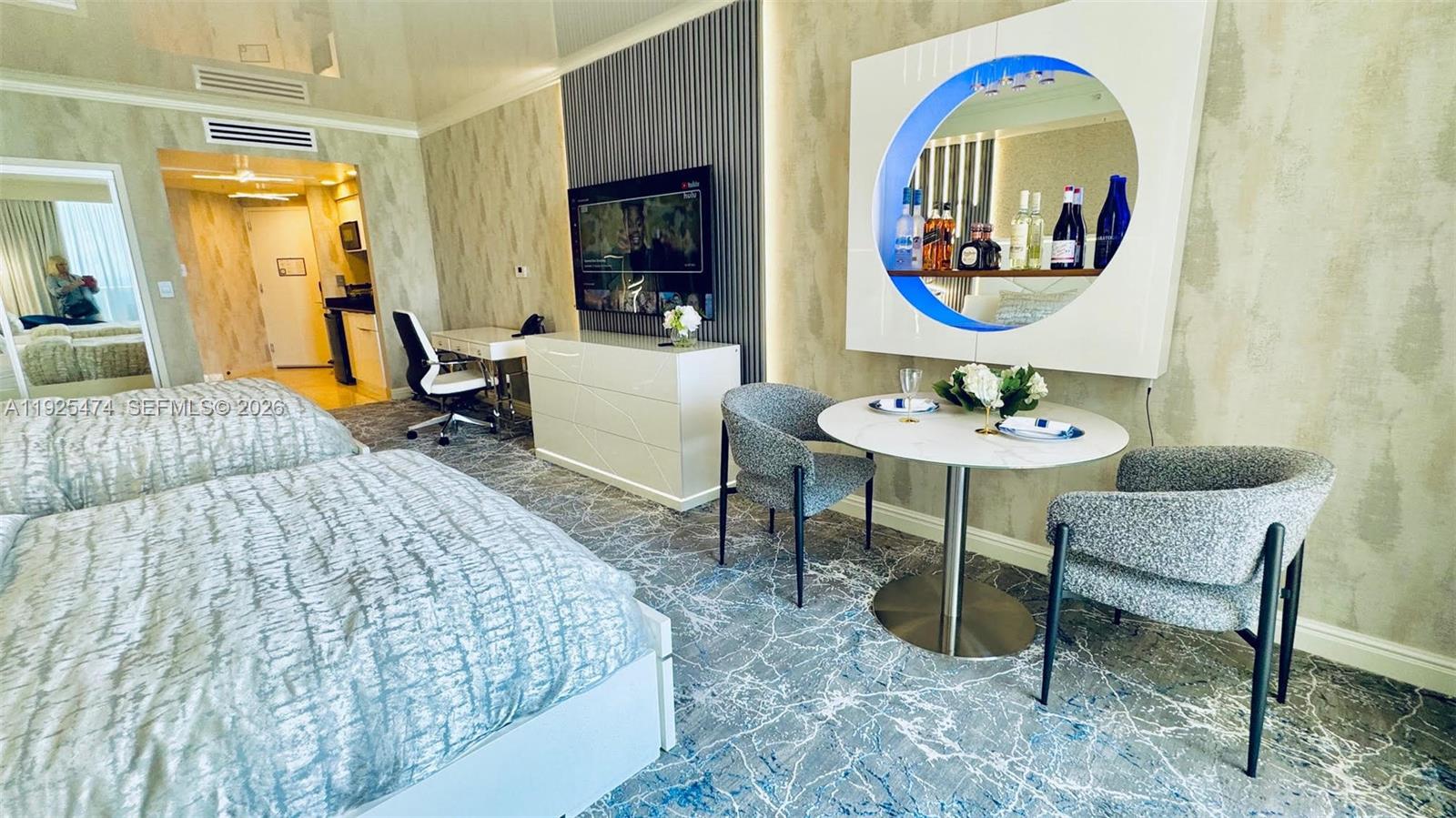 TRUMP INTERNATIONAL SONES - Residential