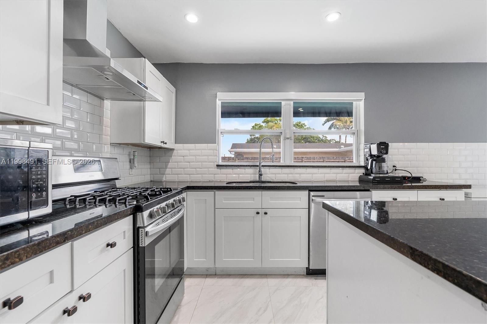 SUNRISE GOLF VILLAGE SEC24 - Residential