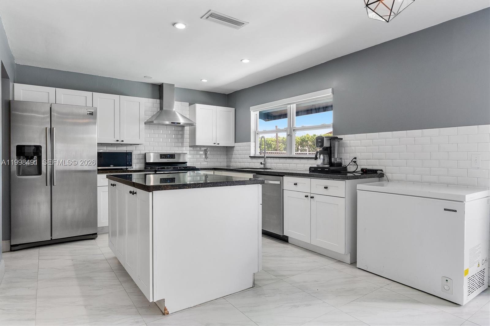 SUNRISE GOLF VILLAGE SEC24 - Residential