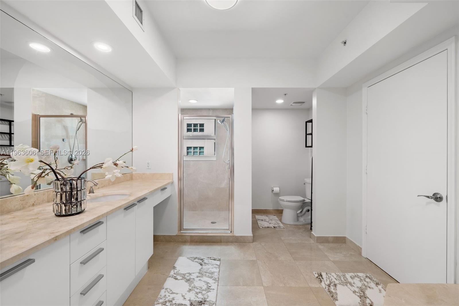 THE OAKS I CONDO - Residential