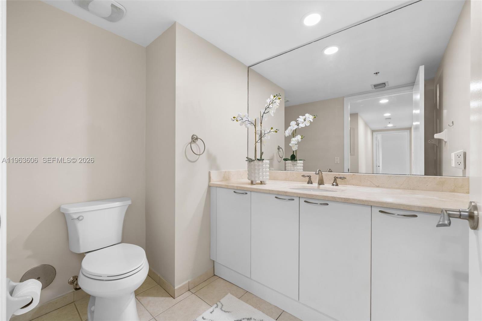 THE OAKS I CONDO - Residential