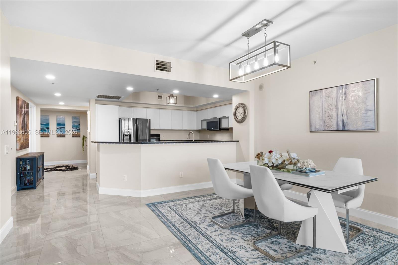 THE OAKS I CONDO - Residential