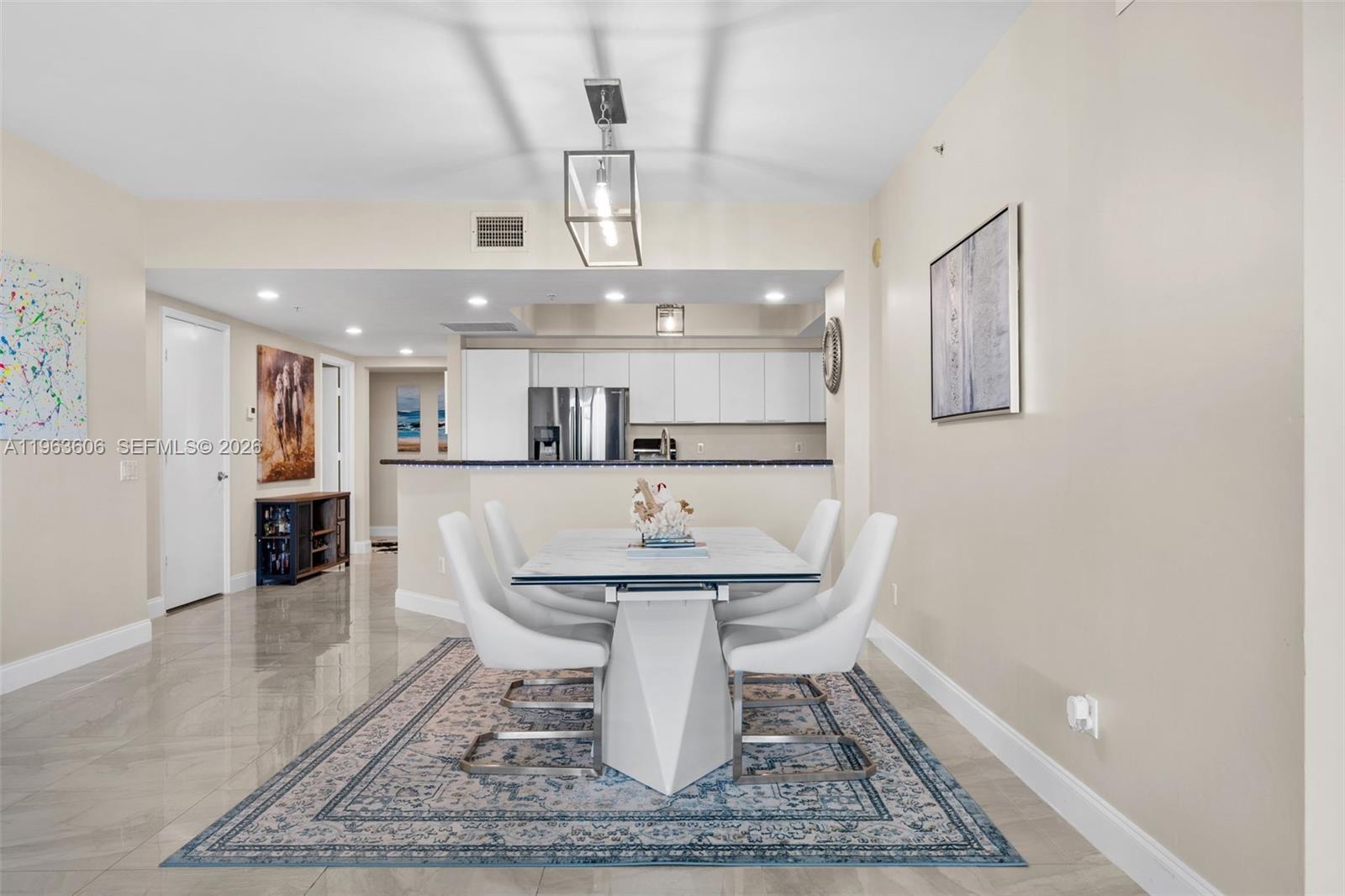 THE OAKS I CONDO - Residential