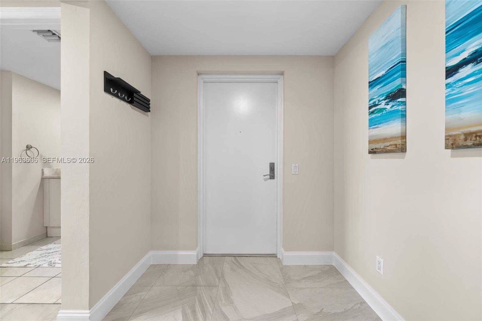 THE OAKS I CONDO - Residential