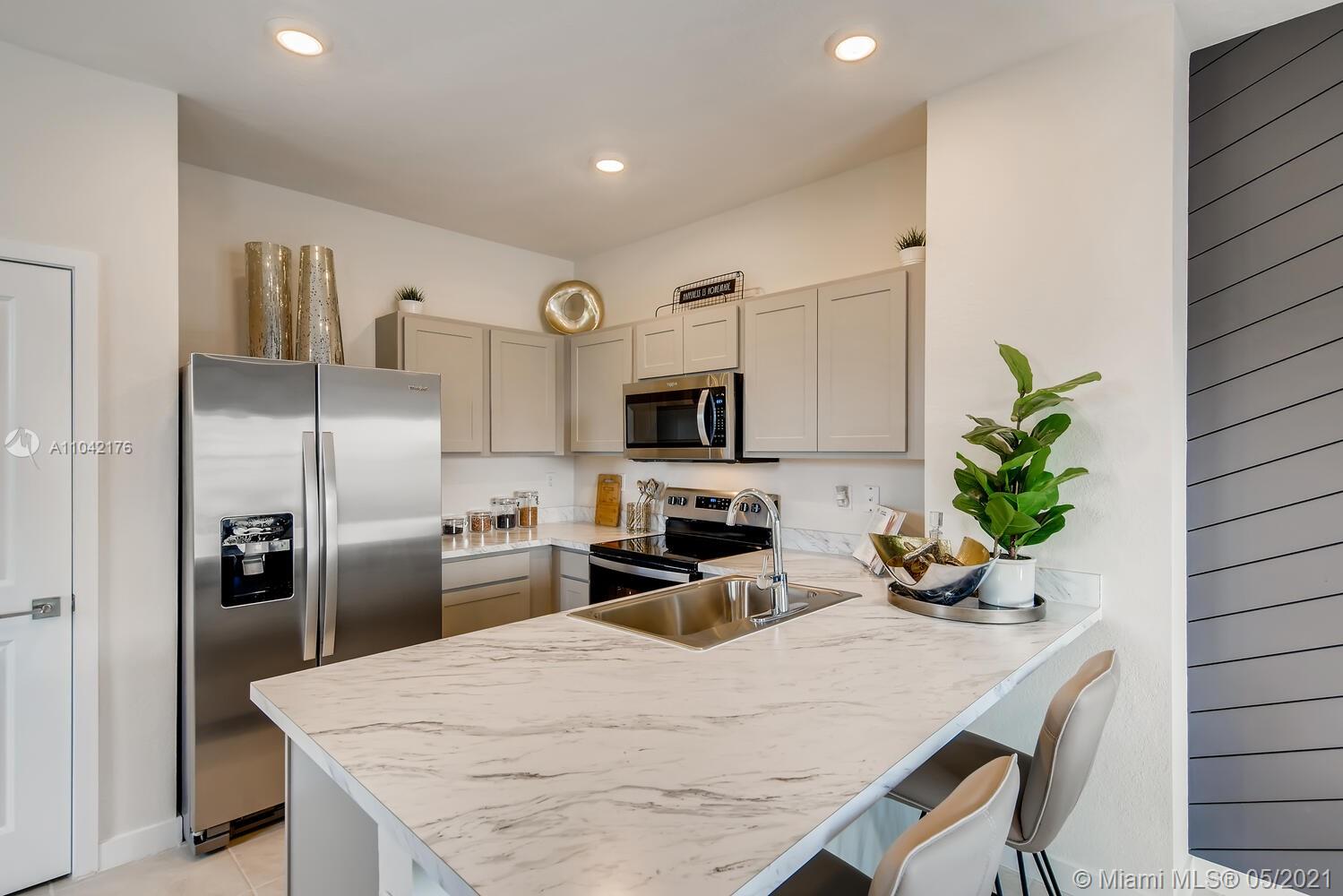Regal Palm Square - Residential