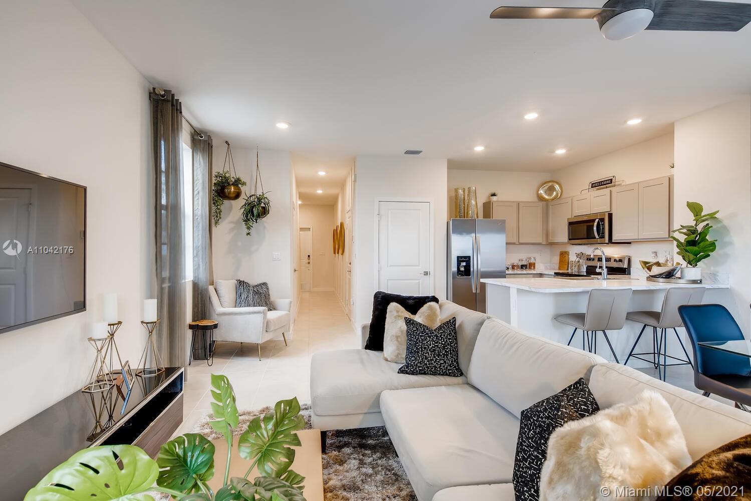 Regal Palm Square - Residential