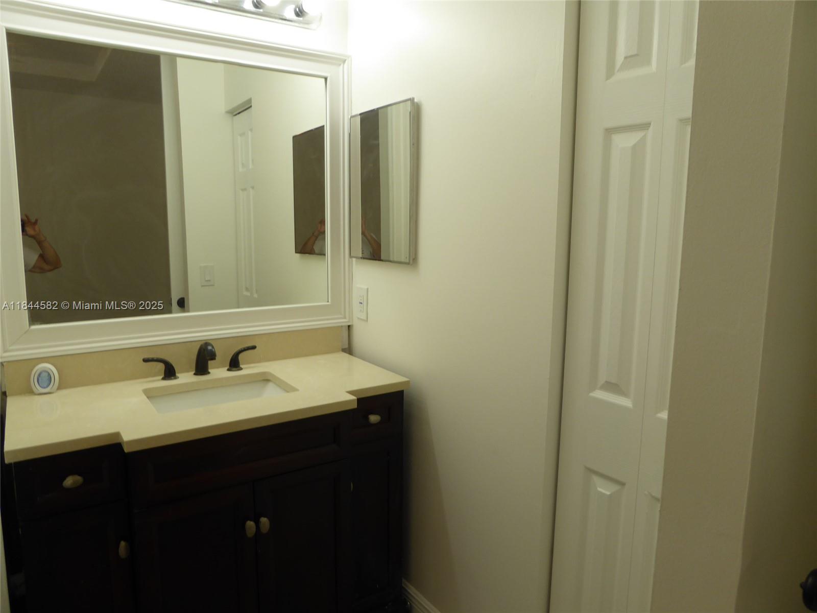 MARBELLA BAY - Residential