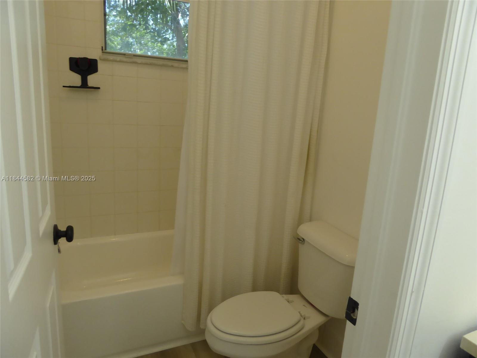 MARBELLA BAY - Residential