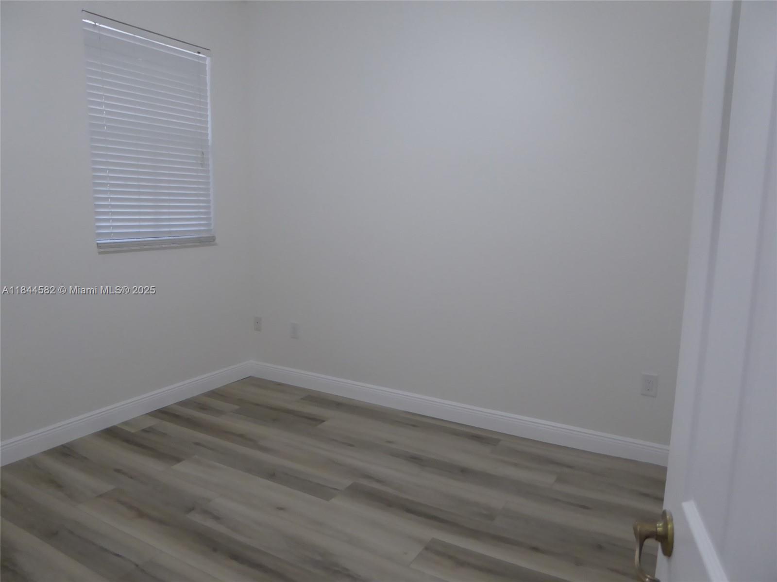 MARBELLA BAY - Residential