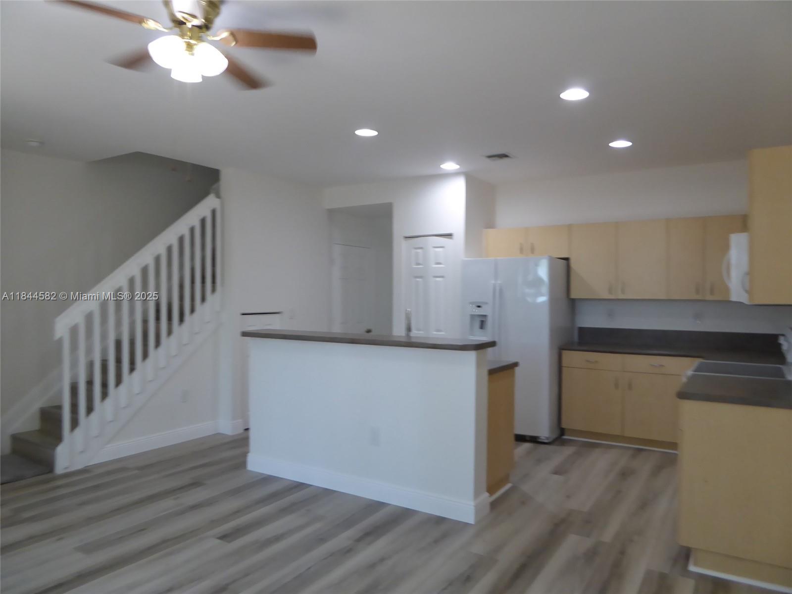 MARBELLA BAY - Residential