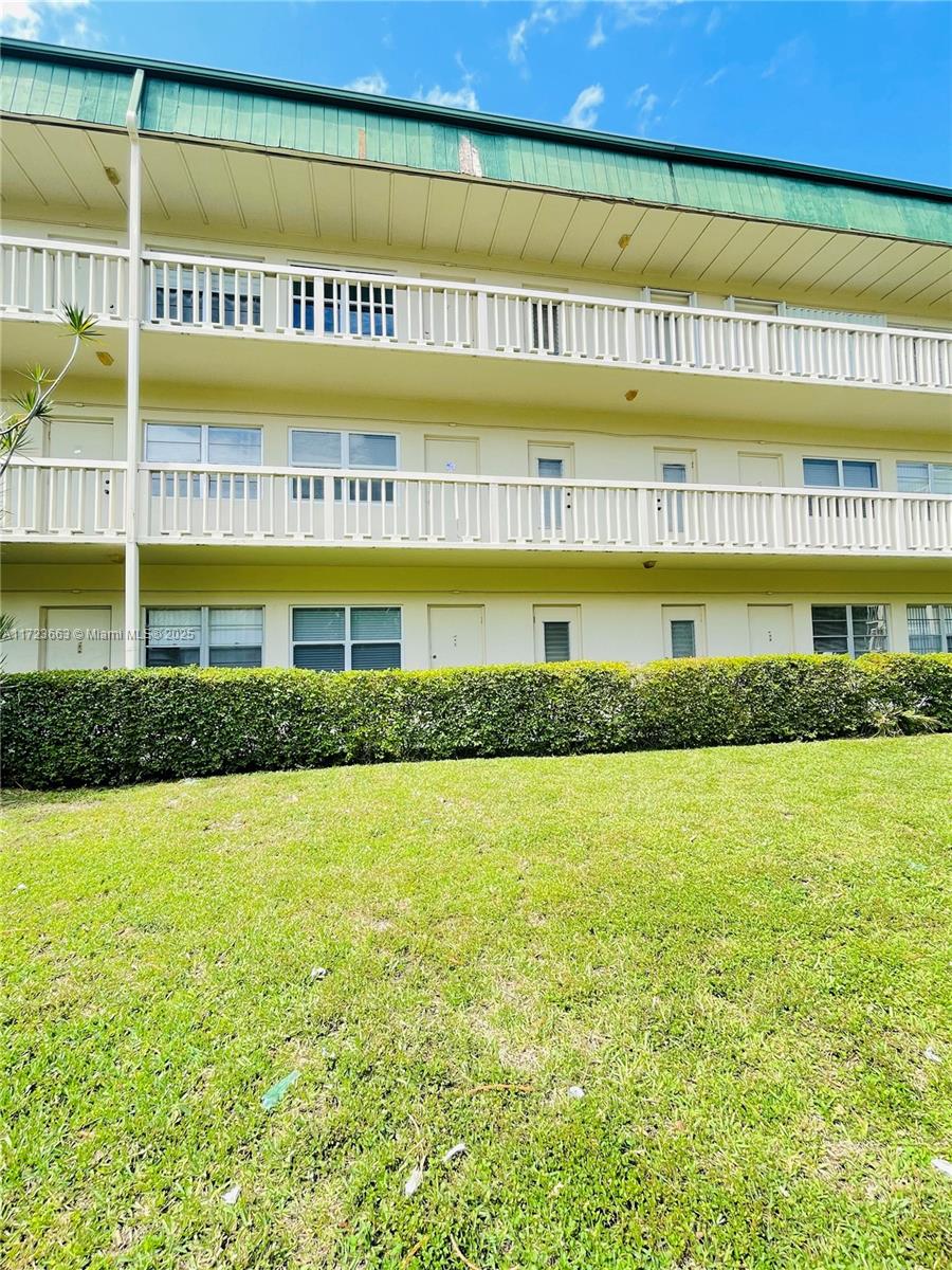 Property for Sale at 1420 Atlantic Shores Blvd 130, Hallandale Beach, Broward County, Florida - Bedrooms: 1 
Bathrooms: 1  - $185,000