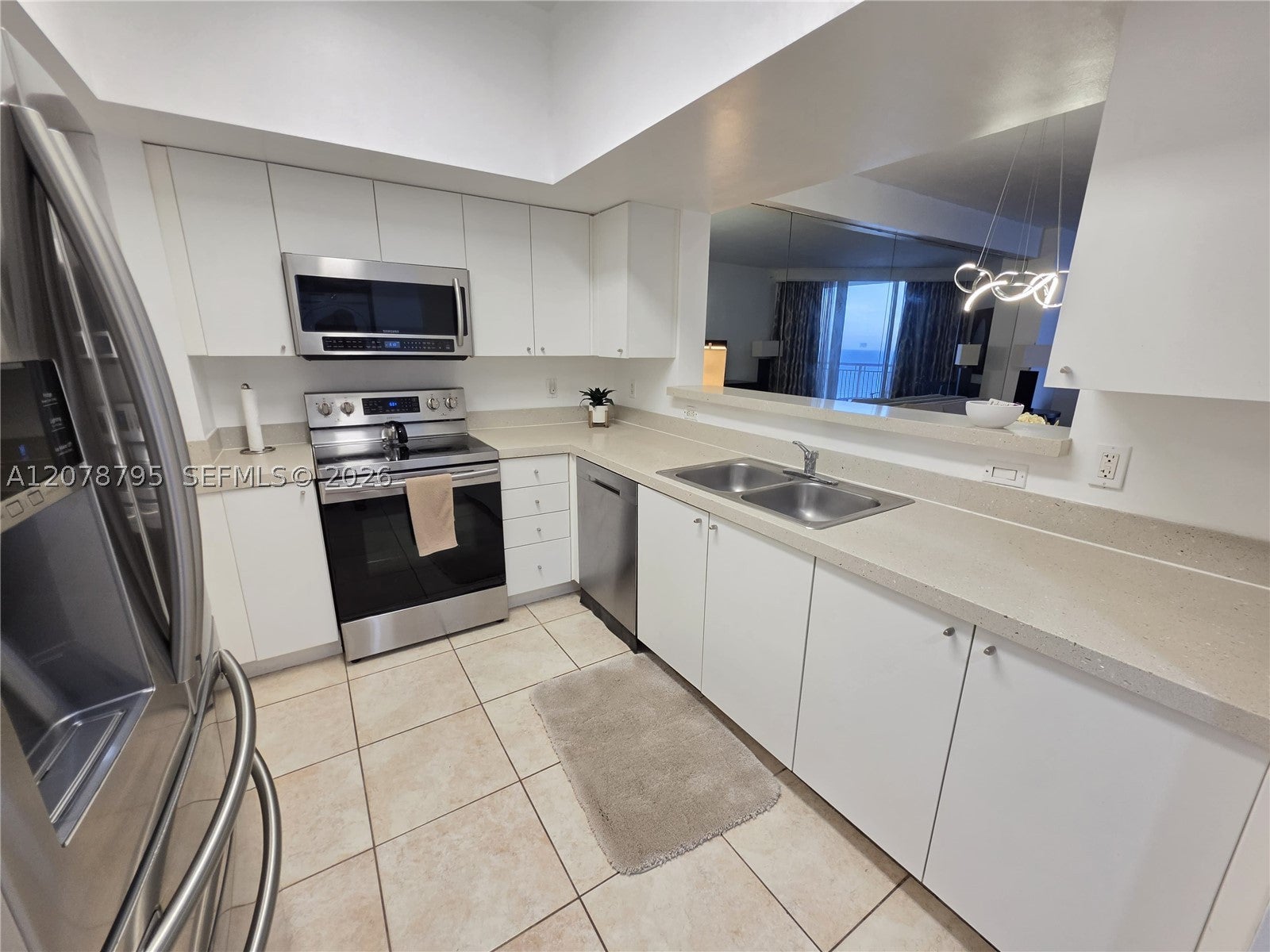 17375 Collins Ave 2706