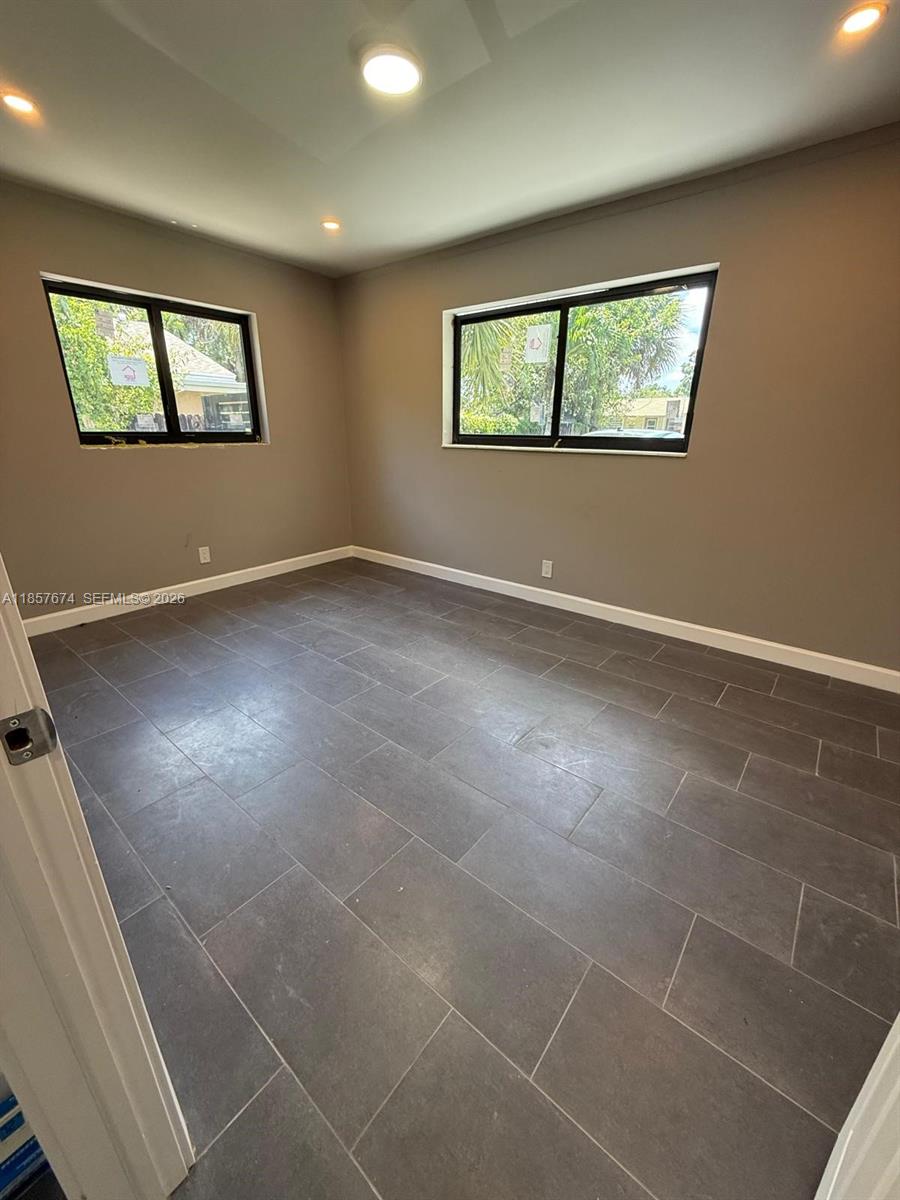 ROHAN ACRES - Residential Lease