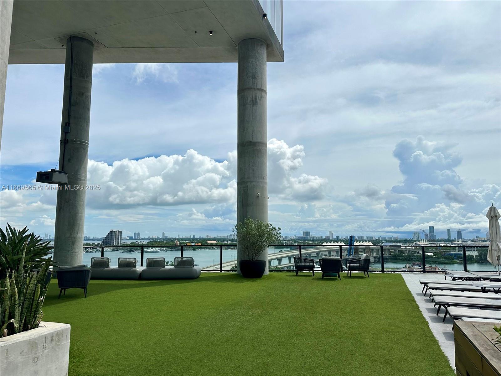 The Elser - Residential