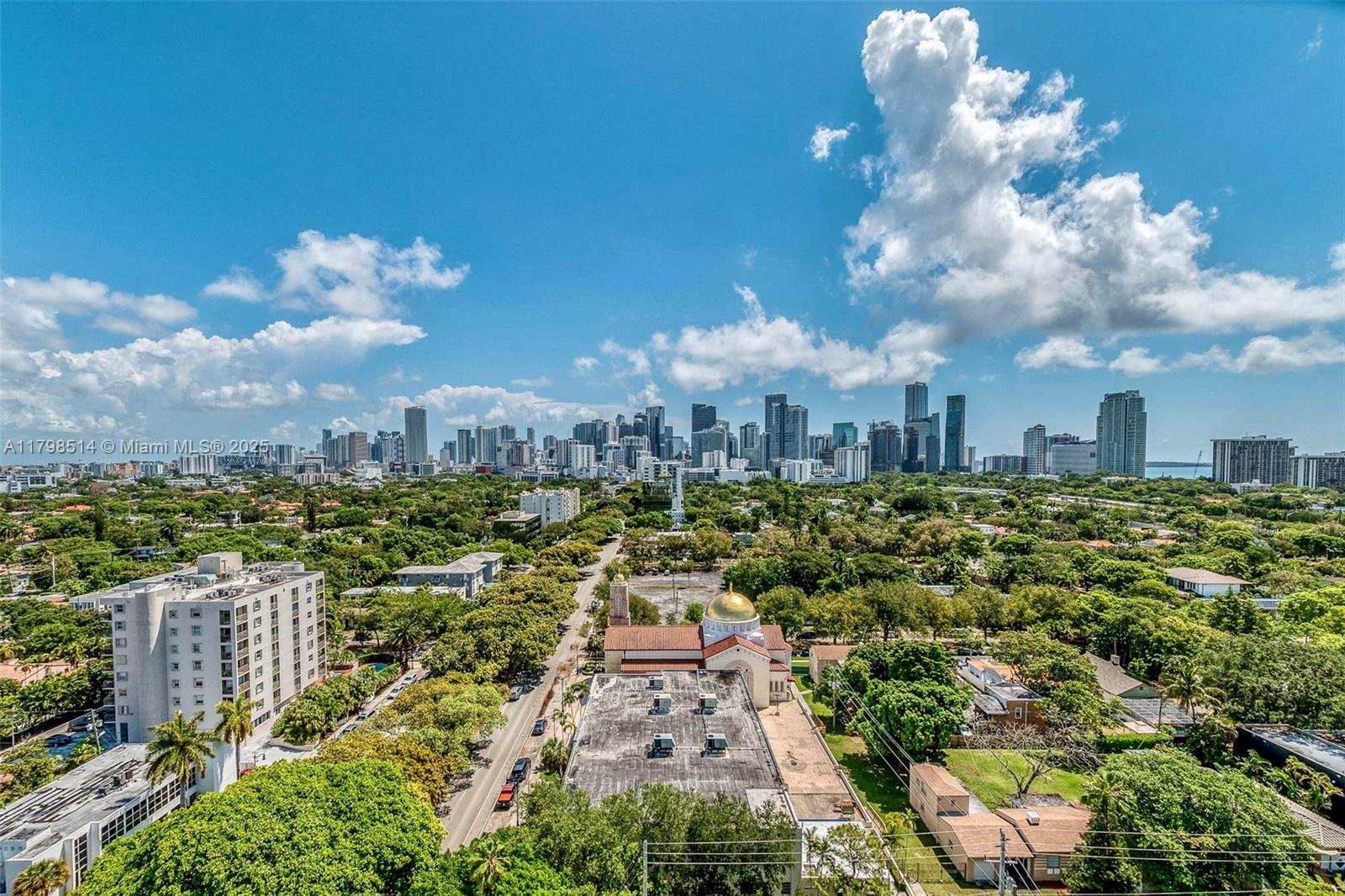 2525 SW 3 Ave 1407
