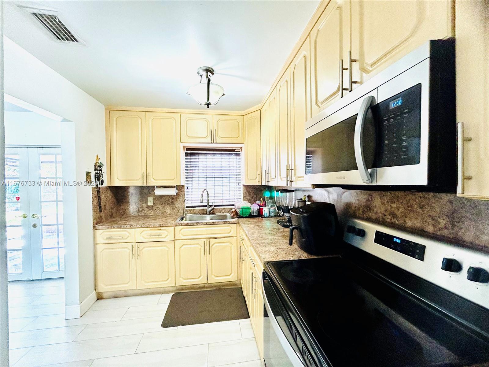 JAC-MO HOMES - Residential