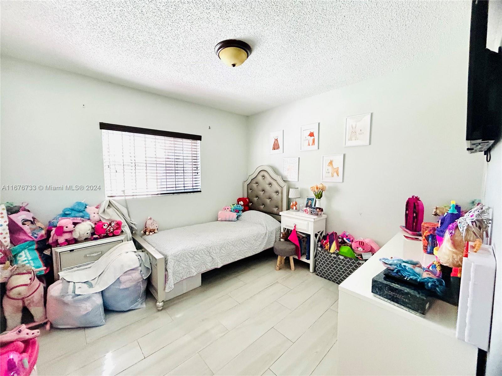 JAC-MO HOMES - Residential
