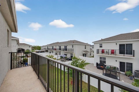 Tiny photo for 826 SE 17th St, Homestead, FL 33034 (MLS # A12048174)