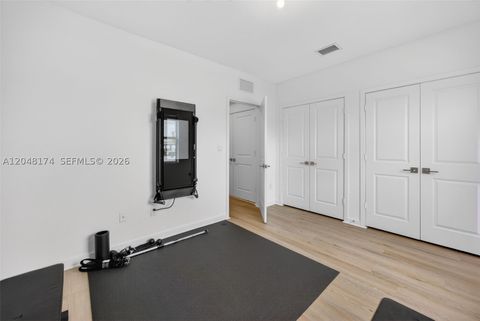 Tiny photo for 826 SE 17th St, Homestead, FL 33034 (MLS # A12048174)