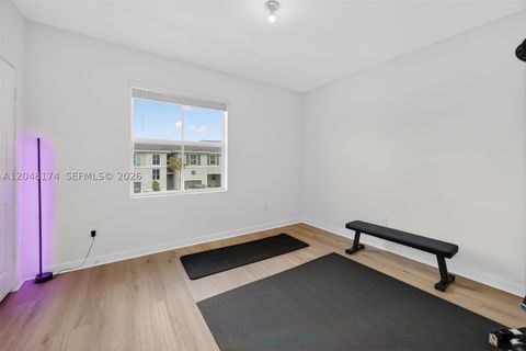Tiny photo for 826 SE 17th St, Homestead, FL 33034 (MLS # A12048174)
