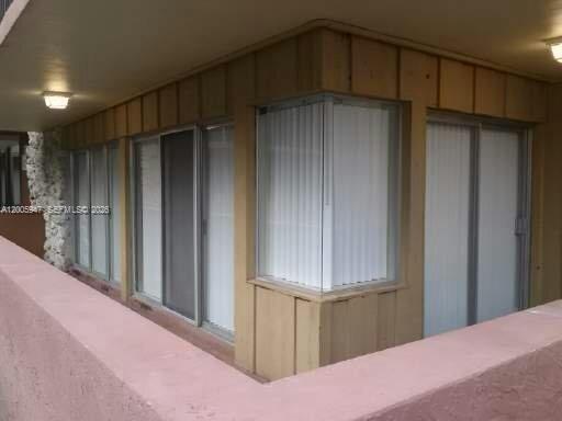 EMERALD ISLES WEST PHASE - Residential Lease