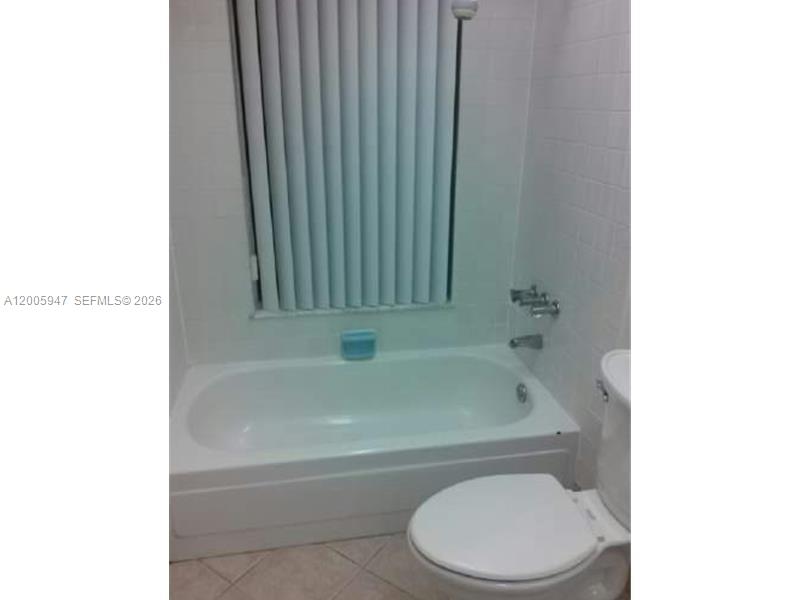 EMERALD ISLES WEST PHASE - Residential Lease