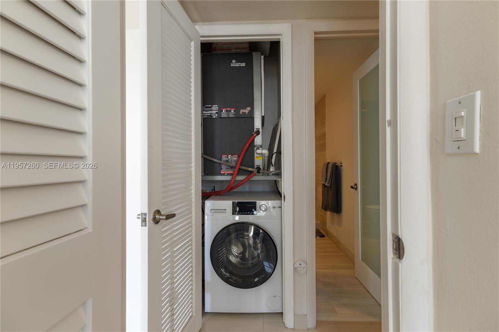 BAYVIEW CONDO - Residential Lease