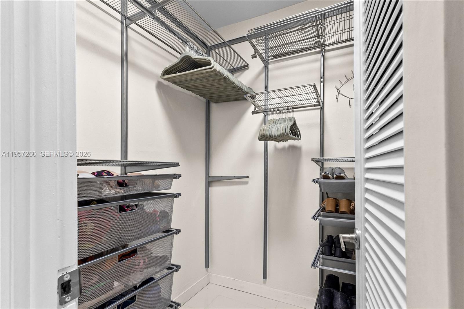 BAYVIEW CONDO - Residential Lease