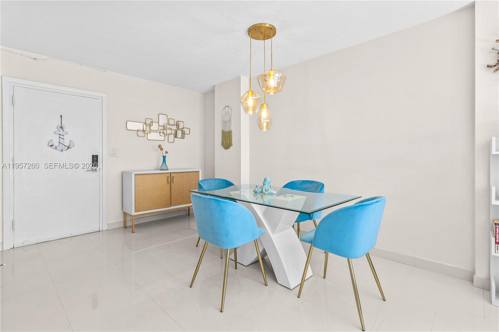 BAYVIEW CONDO - Residential Lease