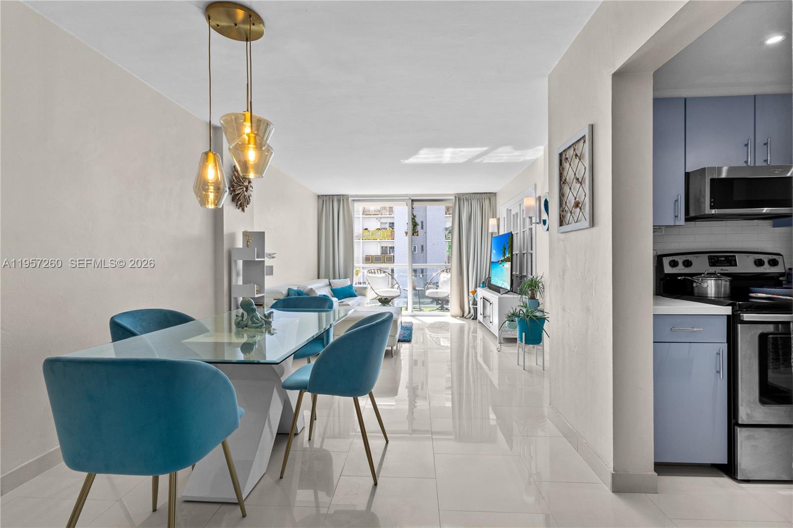 BAYVIEW CONDO - Residential Lease