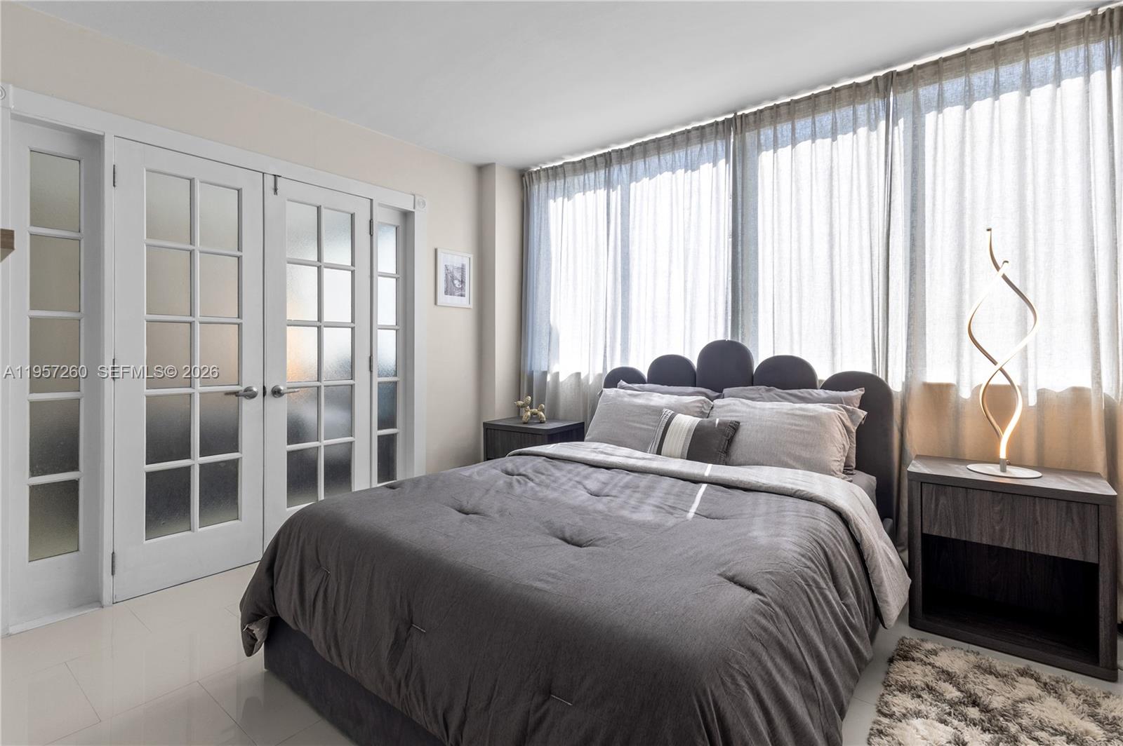 BAYVIEW CONDO - Residential Lease