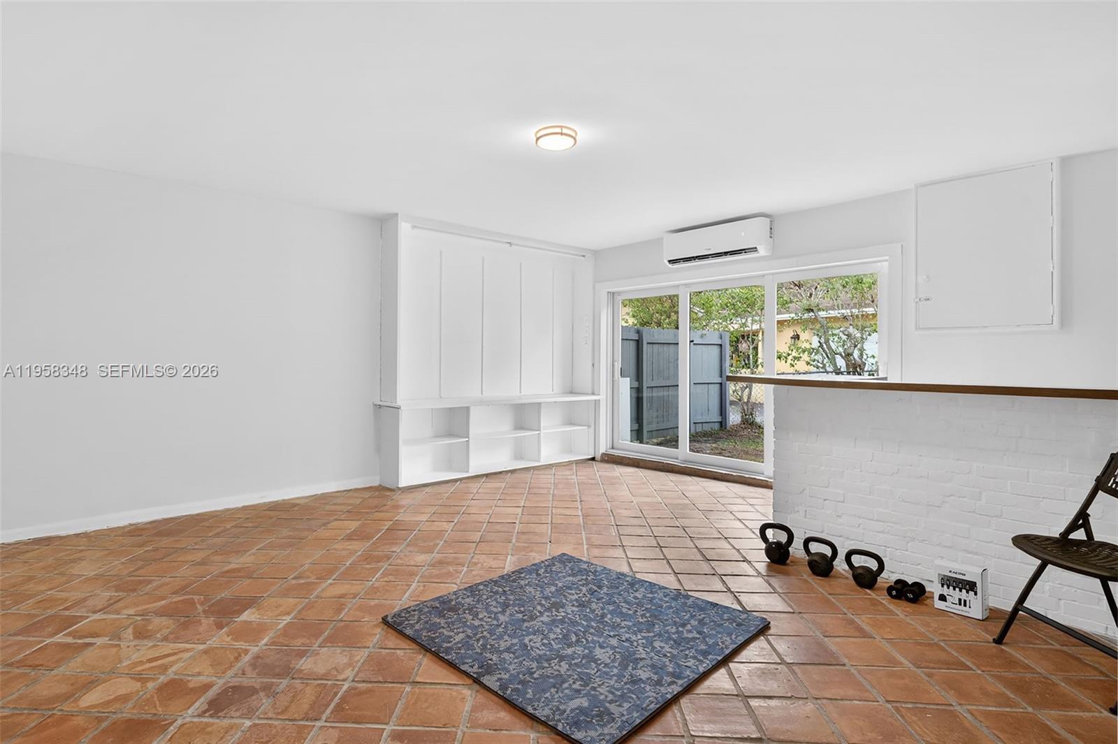 PLANTATIONS SECLUDED GARD - Residential