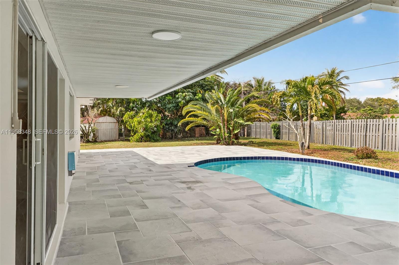 PLANTATIONS SECLUDED GARD - Residential