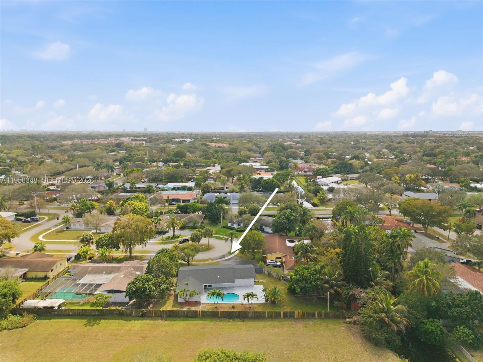 PLANTATIONS SECLUDED GARD - Residential